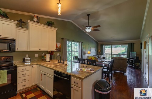 Table Rock Condo | 88 m² Condo ∙ 2 bedrooms ∙ 6 guests
