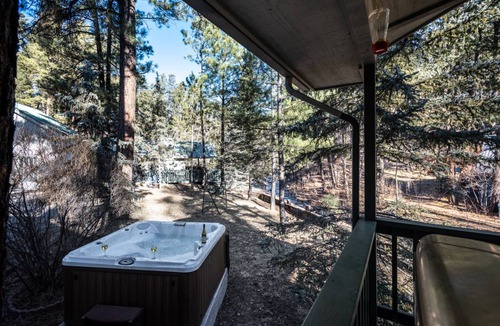 Ruidoso Cabin | 93 m² Cabin ∙ 2 bedrooms ∙ 6 guests