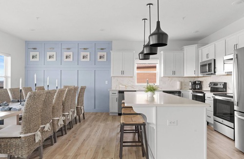 Kimberling City House | 9BR Family Getaway | Game Room, Theater & Big Decks