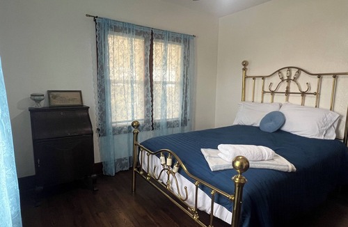 Rawlins County House | A Gathering Place Black Kettle Farm -5 bedrooms