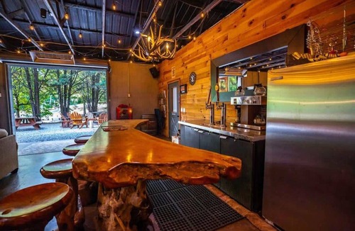 Copperhill Cabin | A love nest wrapped in timber and tranquility!