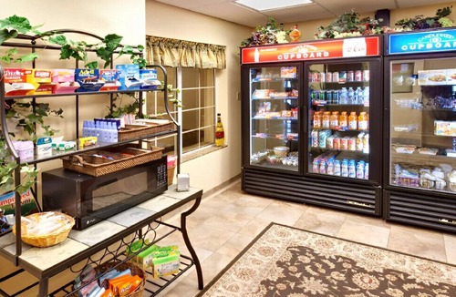 East Omaha House | A Luxurious Haven for Sweet & Lovely Couples
