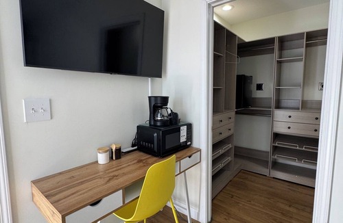 Covington Apartment | A serene 1-bedroom studio with a fabulous patio in charming Covington!