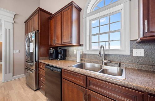North Topsail Beach House | 'A Sunny Delight - 6BR - Oceanfront - Sleeps 15