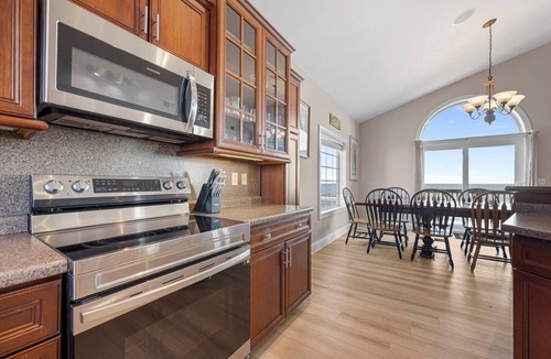 North Topsail Beach House | 'A Sunny Delight - 6BR - Oceanfront - Sleeps 15