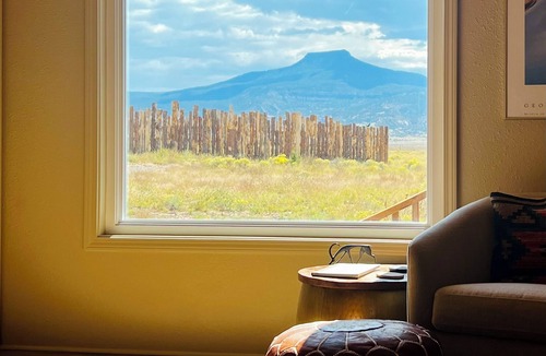 Youngsville House | Abiquiu Lake Retreat- Beautiful views, full kitchen, WiFi ,family friendly home