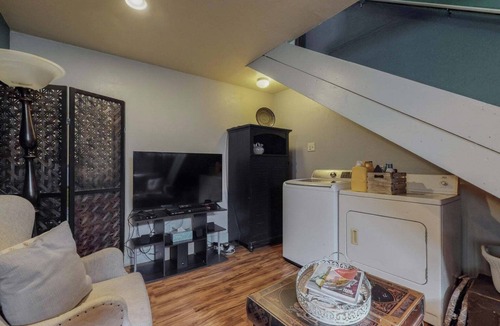 Northeast Heights Apartment | Adorable 1-bedroom studio with AC in pleasant Albuquerque