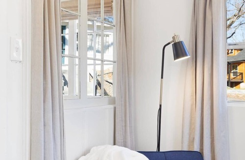 Rockaway Beach House | Adorable Lakefront Cottage - Rockaway Beach