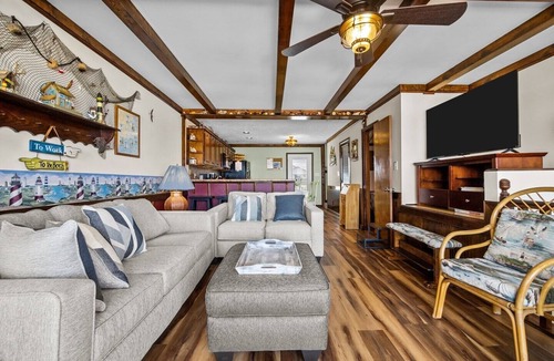 Sneads Ferry House | After Dune Delight - 3BR Townhome in North Topsail Beach Sleeps 9