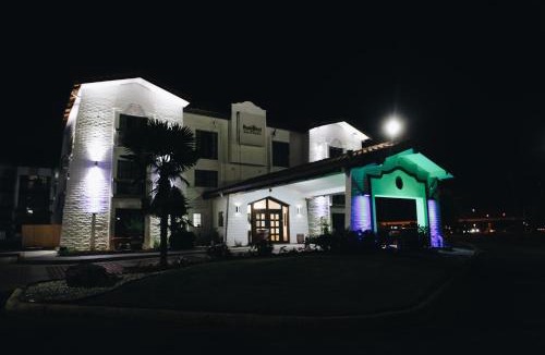 Ellendale Hotel | All Seasons Inn & Suites