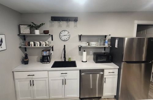Arcadia House | Almost Home Hideaway is a spacious 3 bedroom space for your travel needs