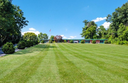 Abingdon Hotel | Alpine Motel