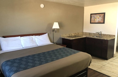 Sunset Hotel | Ameri-Stay Inn & Suites