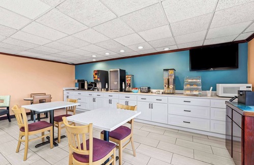 McMinnville Hotel | Americas Best Value Inn McMinnville