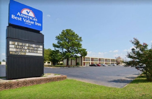 Wilson Apartment | Americas Best Value Inn Wilson - UNIT 17 ONE BED FIRST FLOOR