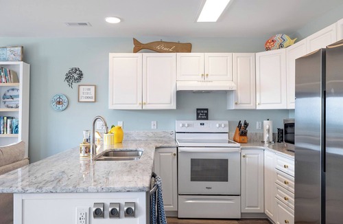 Emerald Isle House | Angel's At the Pier East - Oceanfront Duplex in Emerald Isle, NC!