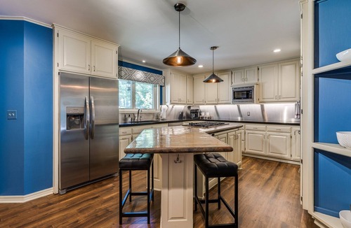 South Tulsa House | Arch House | 3BR Tulsa | Pool + Game Room