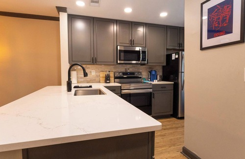 Oxford Condo | Archie on Old Taylor by Apex Short Term Stays