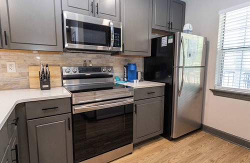 Oxford Condo | Archie on Old Taylor by Apex Short Term Stays