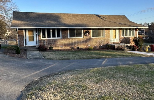 Johnson City House | Art filled retreat close to ETSU, hospitals, NASCAR, Winged Deer Park #1