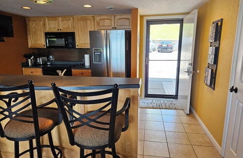 Osage Beach Condo | August Sale! Walk-in H20 front! Cove. Slip. View! Pools! 3 BD/BATH sleep 9