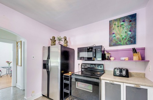 Lebanon House | Baby Grand on Main' Lebanon Home w/Game Room!