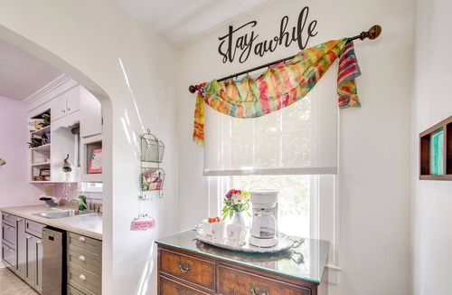 Lebanon House | Baby Grand on Main' Lebanon Home w/Game Room!