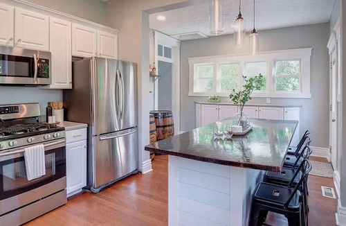 Germantown House | Barrel House on Derby Row 1890s Home Near Distilleries & Derby + Pvt Parking