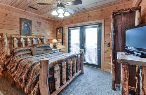 Branson Cedars House | Bearfoot-Lodge | 3 Bed, 2 Bath
