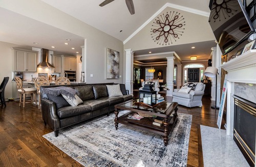 Buechel House | Beautiful 4 BR, 4.5 Bath, Executive Home w In Ground Pool & Handicap Accessible!