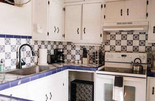 Albuquerque House | Beautiful Family-sized Adobe Getaway — Sleeps 10+ in North Valley, Albuquerque