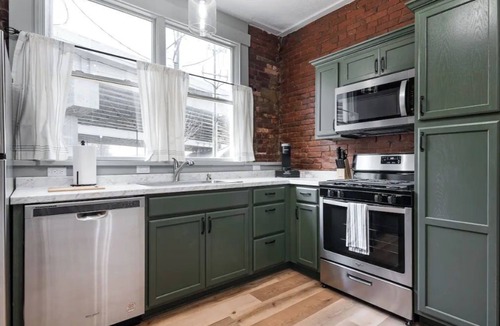 Jeffersonville House | Beautiful Historic home near downtown Louisville