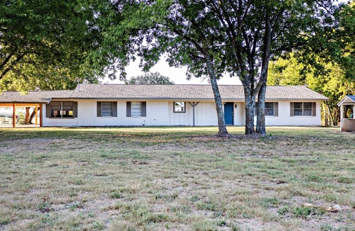 Brookston House | Beautiful quiet home with private lake!