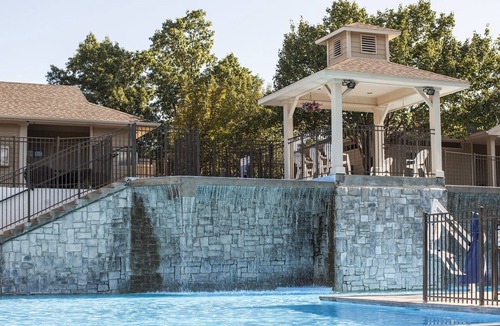 Branson West Apartment | Beautiful studio unit at resort, sleeps 2