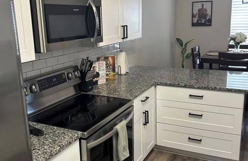 Cordova House | Beautifully renovated 3 bdrm home in Cordova w/fitness equipment and spa shower