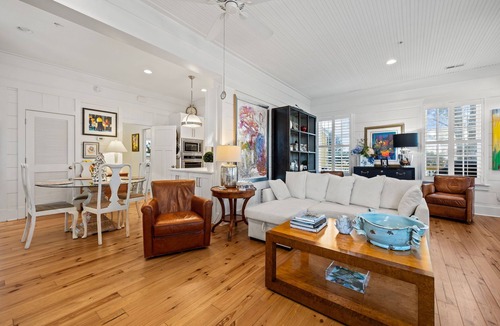 Morehead City Condo | Beautique Cottage — Romantic, Renovated Condo in Historic Beaufort