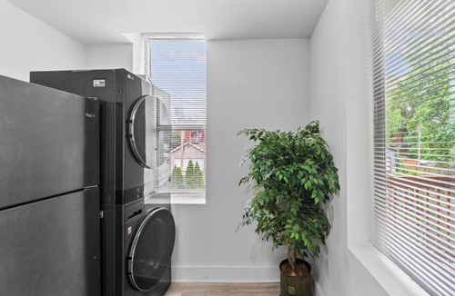 Benton Park Apartment | Benton Park Escape - MO2N