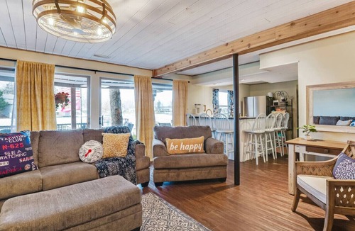 Osage Beach House | BEST LOCATION+ON THE WATER+ROOM FOR EVERYONE! MM23