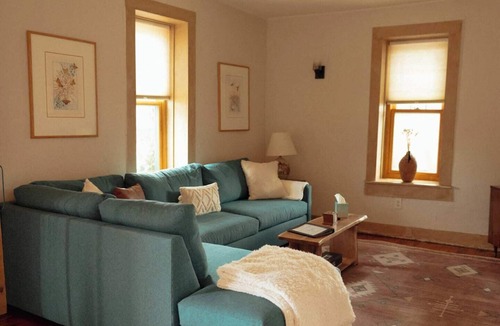 Old Town House | Best Location/Walkable Neighborhood/Gated Parking