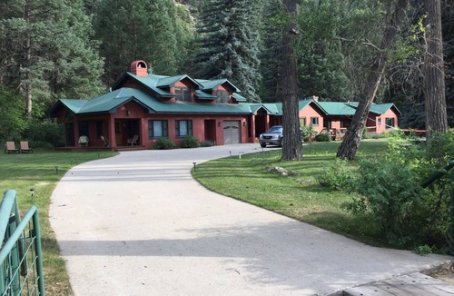 Durango House | "Best of Durango" Secluded, 600 feet of riverfront, park-like setting
