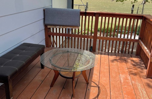 Grand Island House | Best Place To Stay, 3 Bedrooms, 6 Queen Beds in nGrand Island, Nebraska