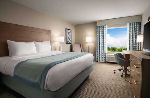Olive Branch Hotel | Best Western Plus Desoto