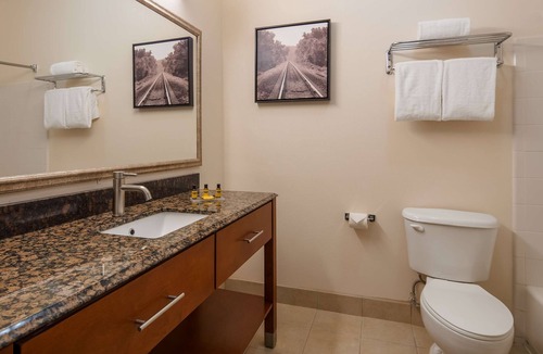 Wa Keeney Hotel | Best Western Plus Wakeeney Inn & Suites