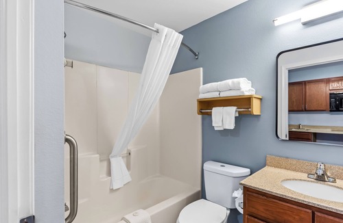 Jeffersonville - Clarksville Hotel | Birch Hill Suites Clarksville-Louisville North
