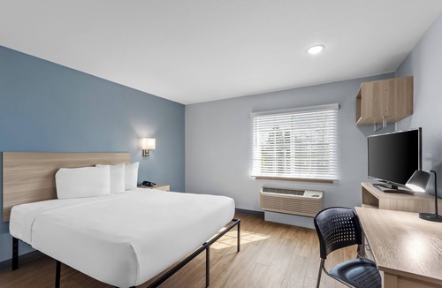 Jeffersonville - Clarksville Hotel | Birch Hill Suites Clarksville-Louisville North