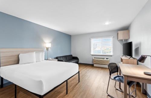 Clarksville Hotel | Birch Hill Suites Clarksville-Louisville North