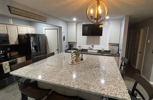 Bronston Condo | Bird House on 7th Fairway - Updated Lake Cumberland Condo - Woodson Bend Resort