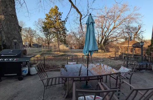 Raytown House | Birdhouse KC, 6 Mins to Stadium, peaceful 3B/2B