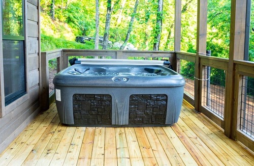Smoky Mountains Cabin | Black Bear Cabin, Wears Valley Escape!