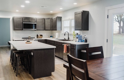 Elk City House | Blondies Lodge, Sleeps 10, Ranch Getaway Minutes from Elk City & Foss State Park